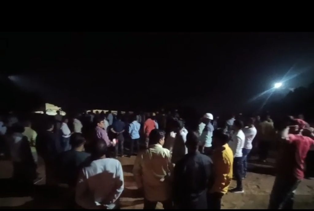 Screenshot_20251011-231244_WhatsAppBusiness