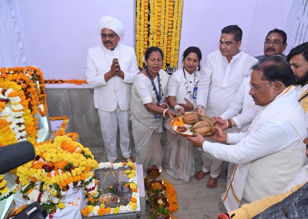 छत्तीसगढ़ सरकार बाबा गुरु घासीदास के बताए मार्ग पर चलकर सभी समाज के हित में कर रही है कार्य – मुख्यमंत्री  विष्णु देव साय