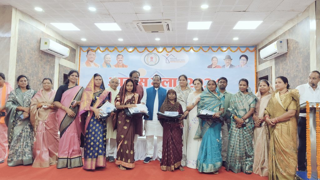 समूह की चार स्वच्छता सखियों ने बदल दी ग्राम पंचायत की तस्वीर