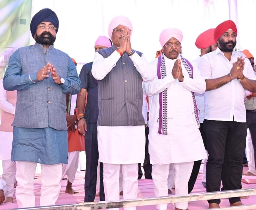 गढ़फुलझर नानकसागर में होला मोहल्ला समारोह में शामिल हुए मुख्यमंत्री विष्णु देव साय