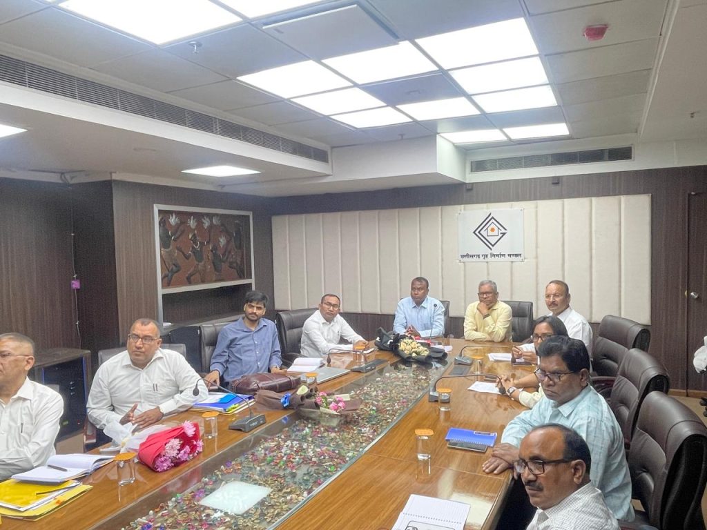 झारखंड राज्य आवास बोर्ड की 6 सदस्यीय टीम छत्तीसगढ़ पहुंची, आवासीय योजनाओं और प्रक्रियाओं का करेगी अध्ययन