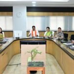 उप मुख्यमंत्री विजय शर्मा ने नक्सल प्रभावित जिलों में विकास और पुनर्वास कार्यों में तेजी लाने के दिए निर्देश