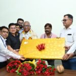 जनसंपर्क संचालनालय के सहायक ग्रेड-03  गुलजारी लाल तम्बोली को सेवानिवृत्ति पर दी गई भावभीनी विदाई