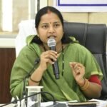 मंत्री लक्ष्मी राजवाड़े ने प्रभार जिला बलरामपुर की ली समीक्षा बैठक, योजनाओं का लाभ अंतिम व्यक्ति तक पहुंचाने दिए निर्देश