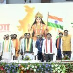 मुख्यमंत्री विष्णु देव साय ने हाथ में तिरंगा थामकर किया भव्य तिरंगा यात्रा का नेतृत्व