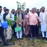 गृह निर्माण मंडल की आवासीय योजनाओं में चलेगा ‘एक पेड़ माँ के नाम’ अभियान
