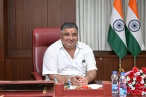 8504044