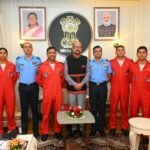 राज्यपाल  रमेन डेका से एयर ऑफिसर कमांडिंग नंदा कुमार बाला ने की सौजन्य भेंट